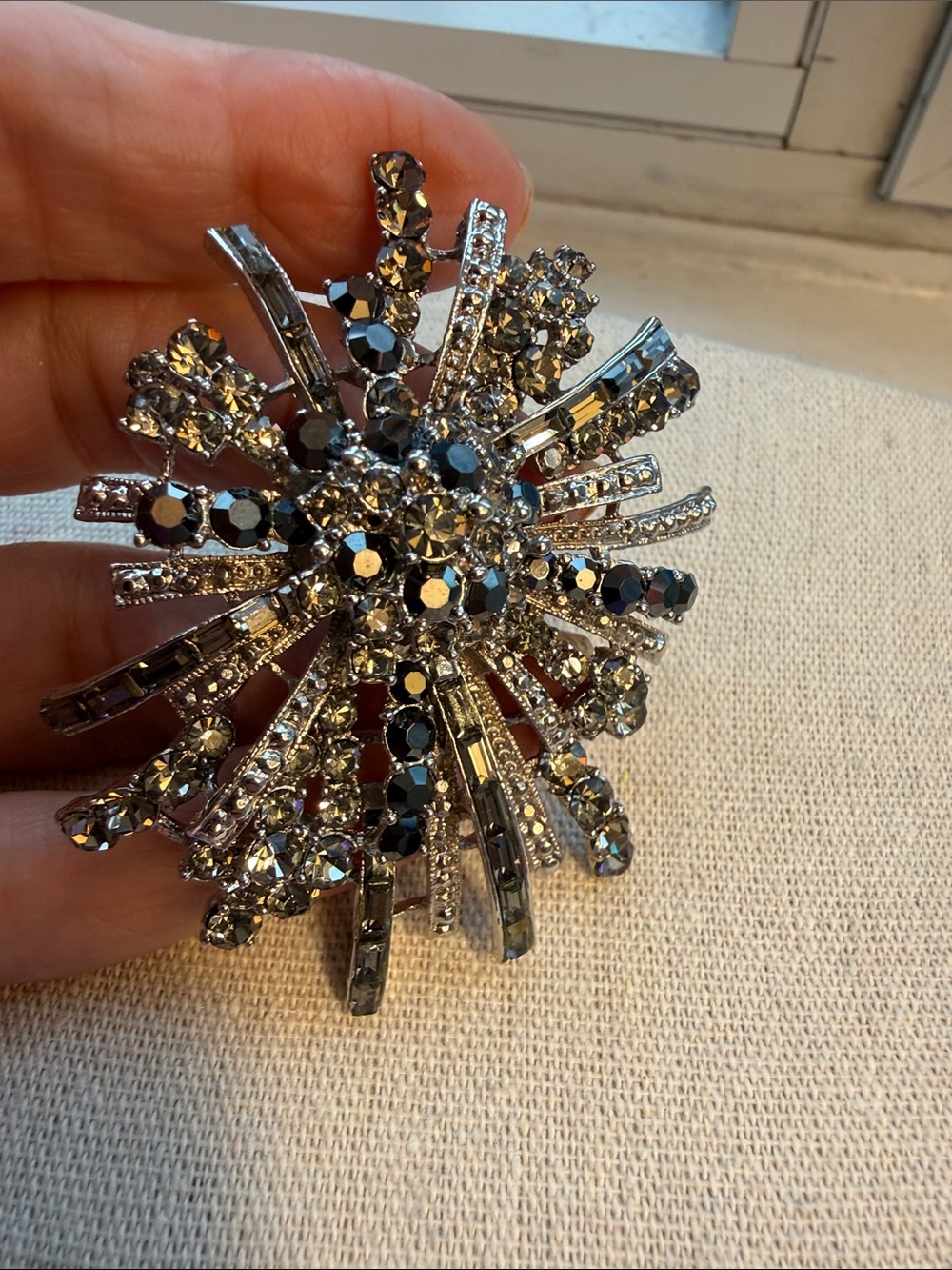 Vintage Starburst Fireworks Mid Century Brooch.